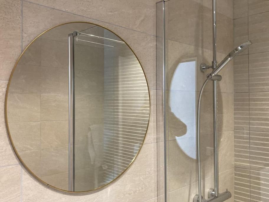 Holiday home & Serenite, Aux Portes De Et De Paris